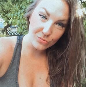 Meet your Posher, Briana